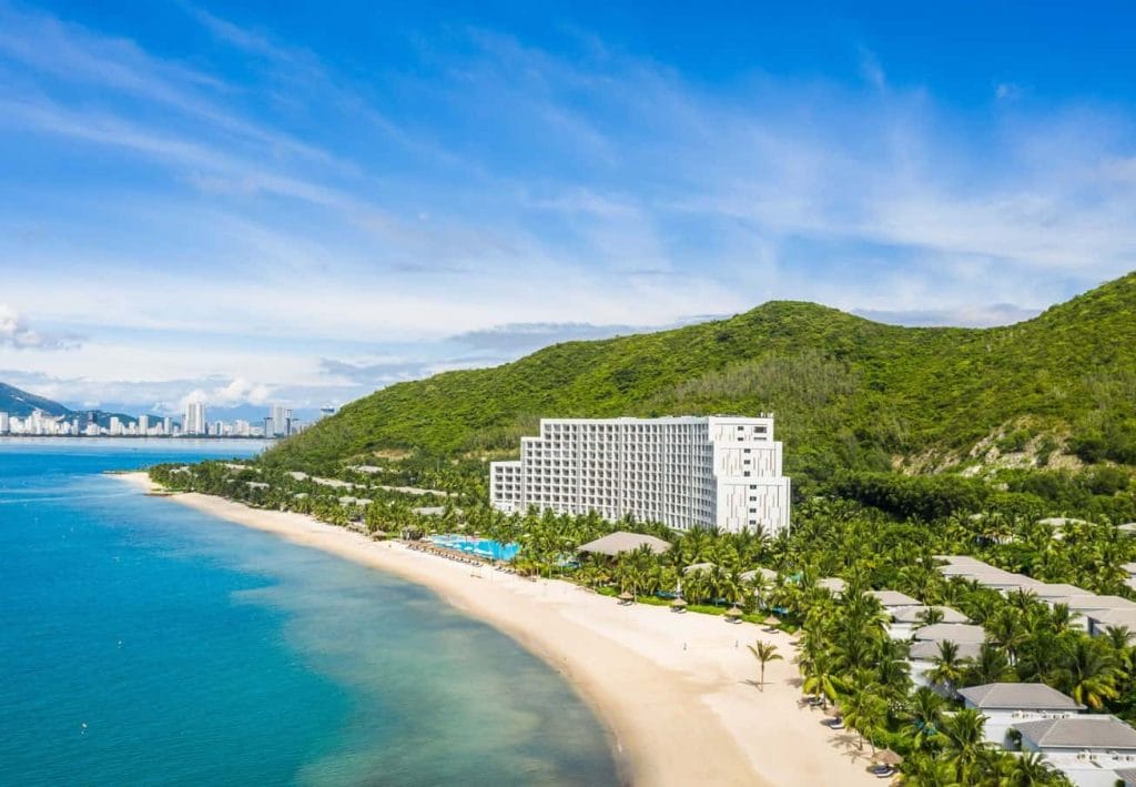 Khách sạn view biển tuyệt đẹp tại phân khu Monaco